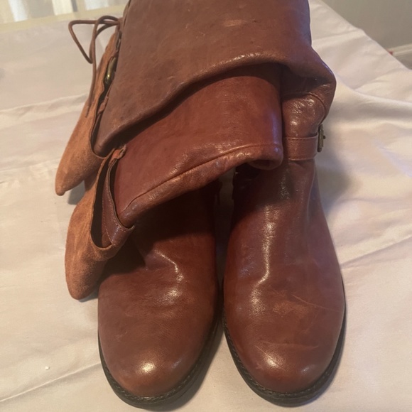 Boots by Me Too - Picture 4 of 8